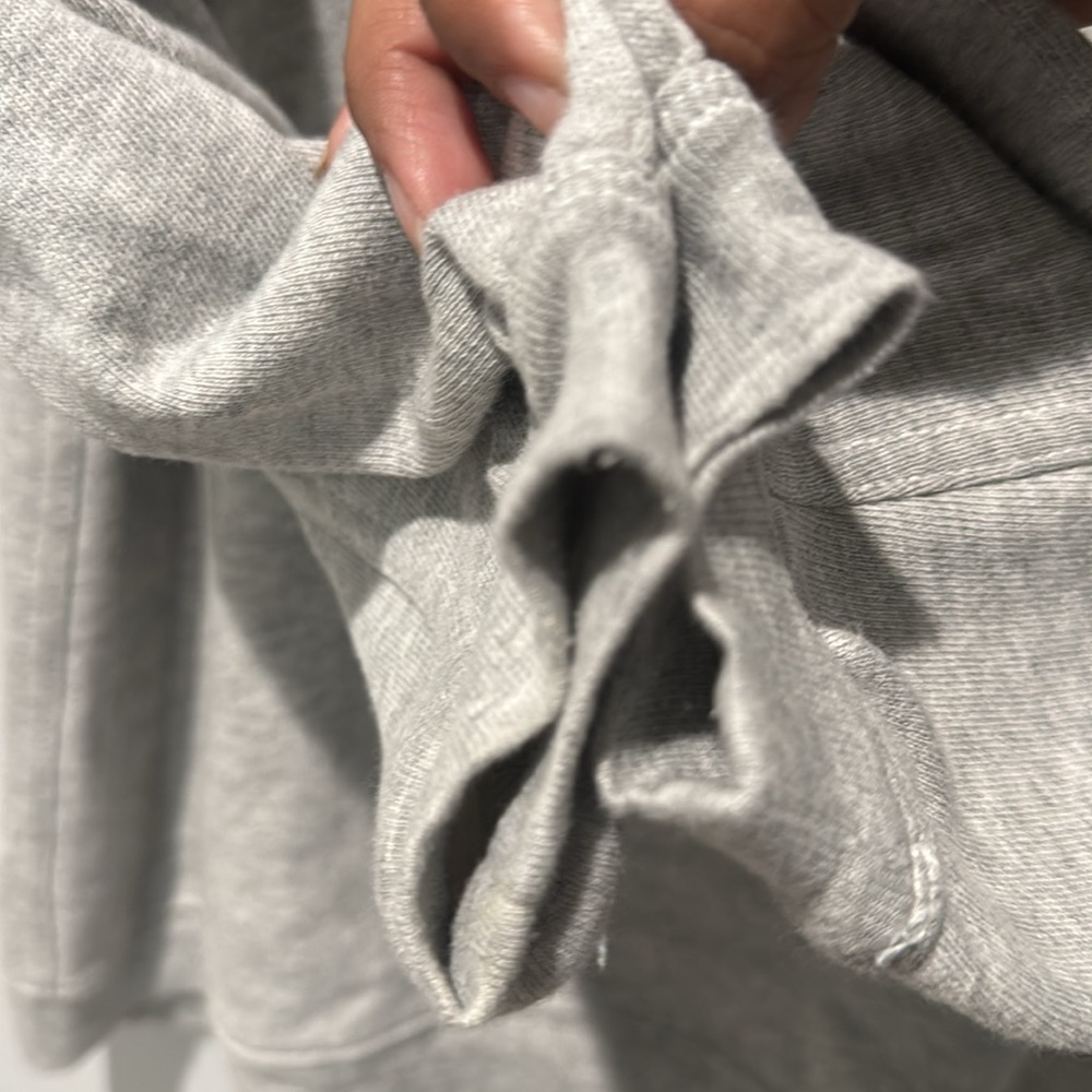 Aerie Women's Sweatshirt Oversized Alumni 3-D Size X-Small Relaxed Fit - Picture 4 of 9